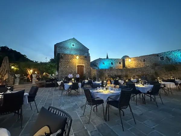 Citadela Restaurant &mdash; Budva