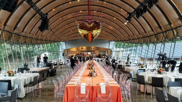 Eleven Crystal Bridges museum restaurant