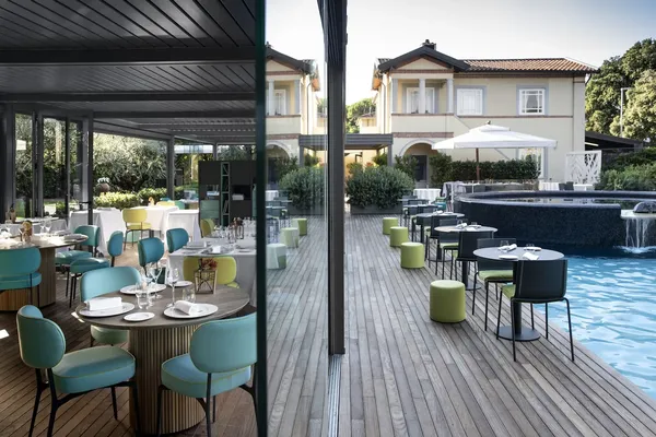 La Magnolia dining room, Forte dei Marmi