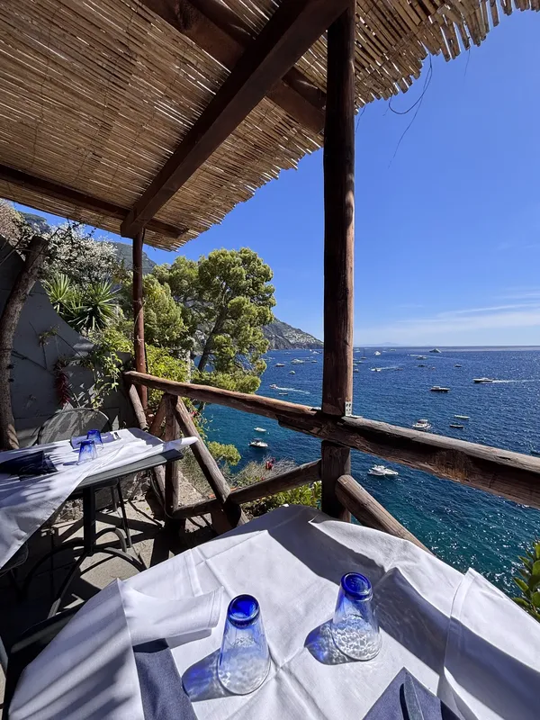 Lo Guarracino Positano cliff path hidden seafood terrace