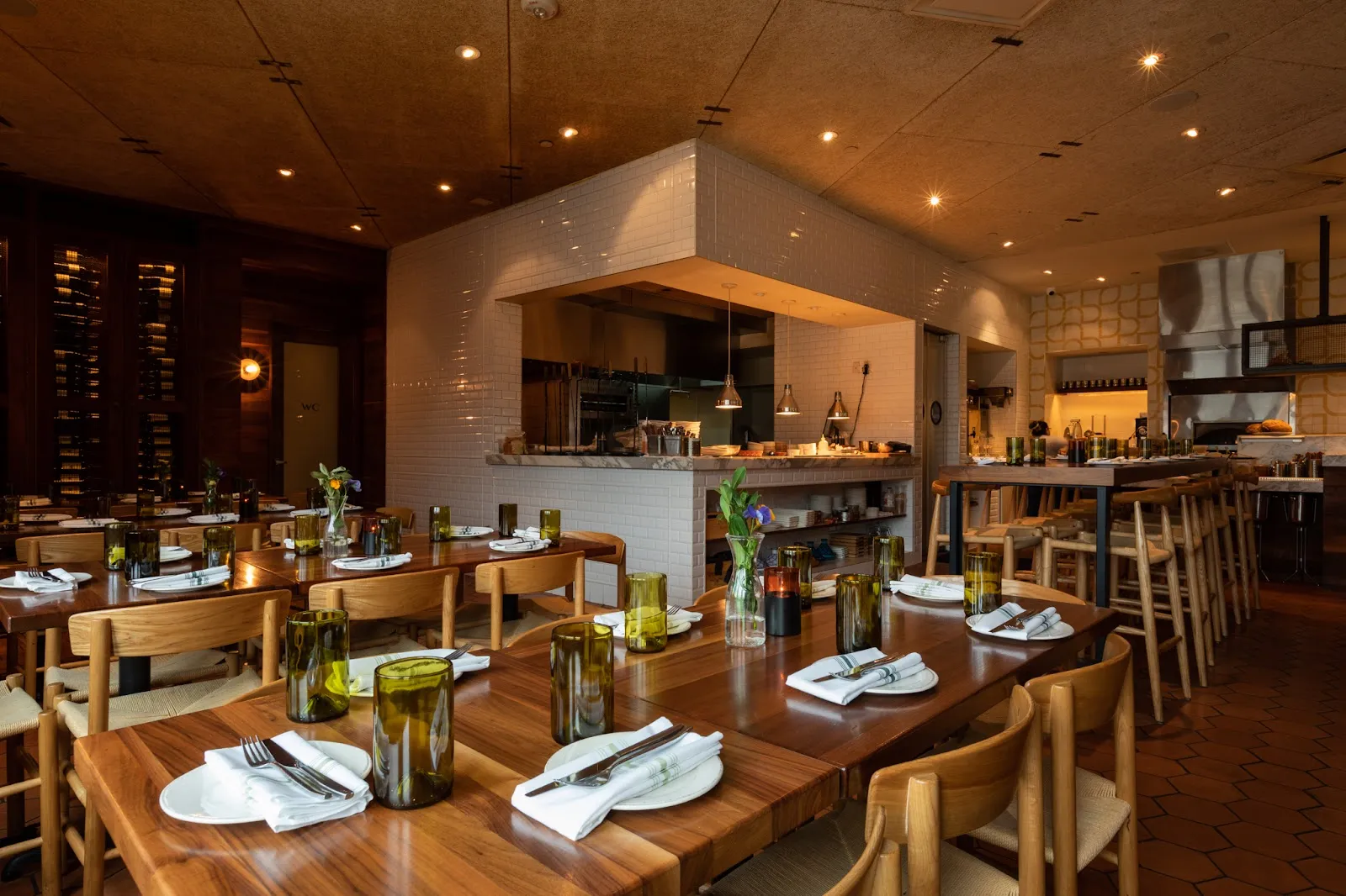 Oporto Fooding House & Wine Houston Portuguese Montrose — West Gray dining room