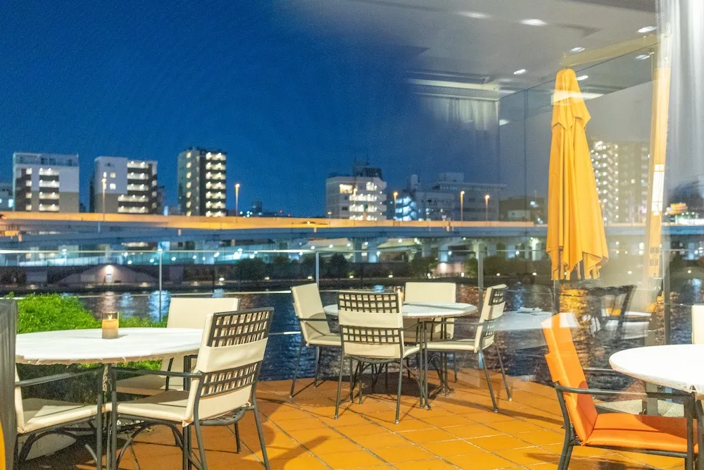 Dining room overlooking the Sumida River at Nabeno-Ism, Asakusa, Tokyo