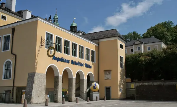 Augustiner Bräu Mülln Salzburg beer hall monastery