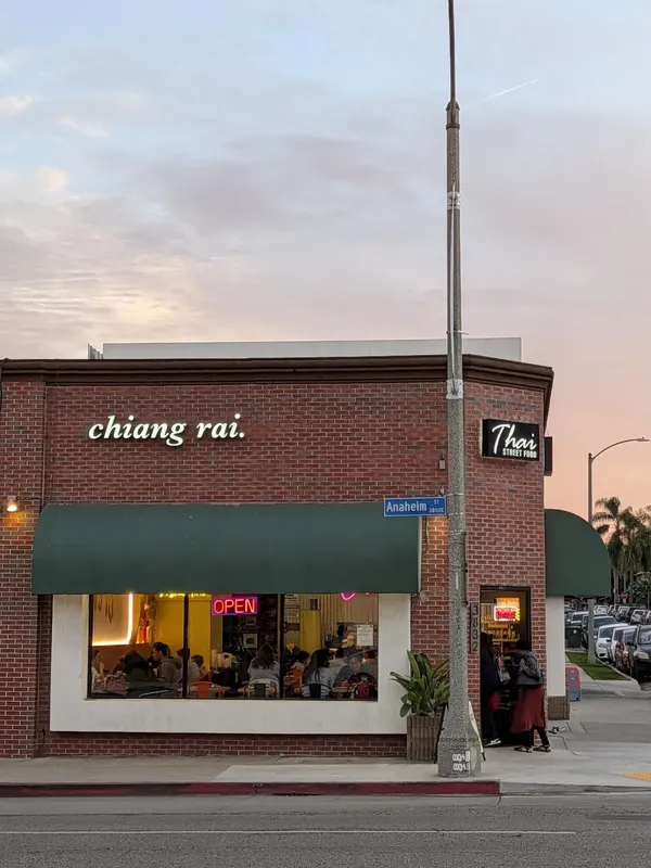 Chiang Rai Thai restaurant Long Beach