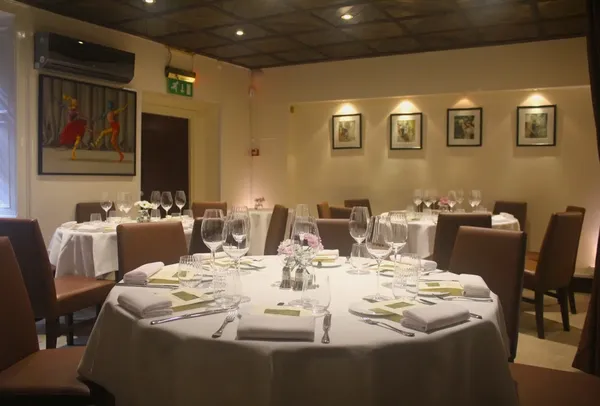 Dax restaurant Dublin Georgian townhouse French cuisine Pembroke Street