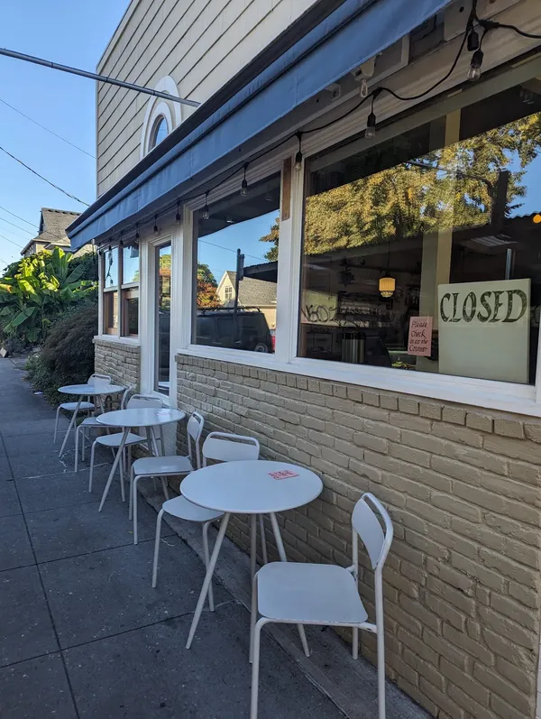 Sweedeedee Portland american café