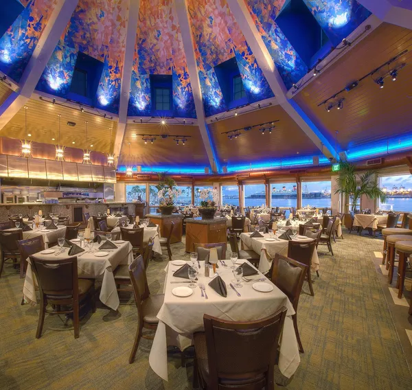 Queensview Steakhouse Long Beach waterfront
