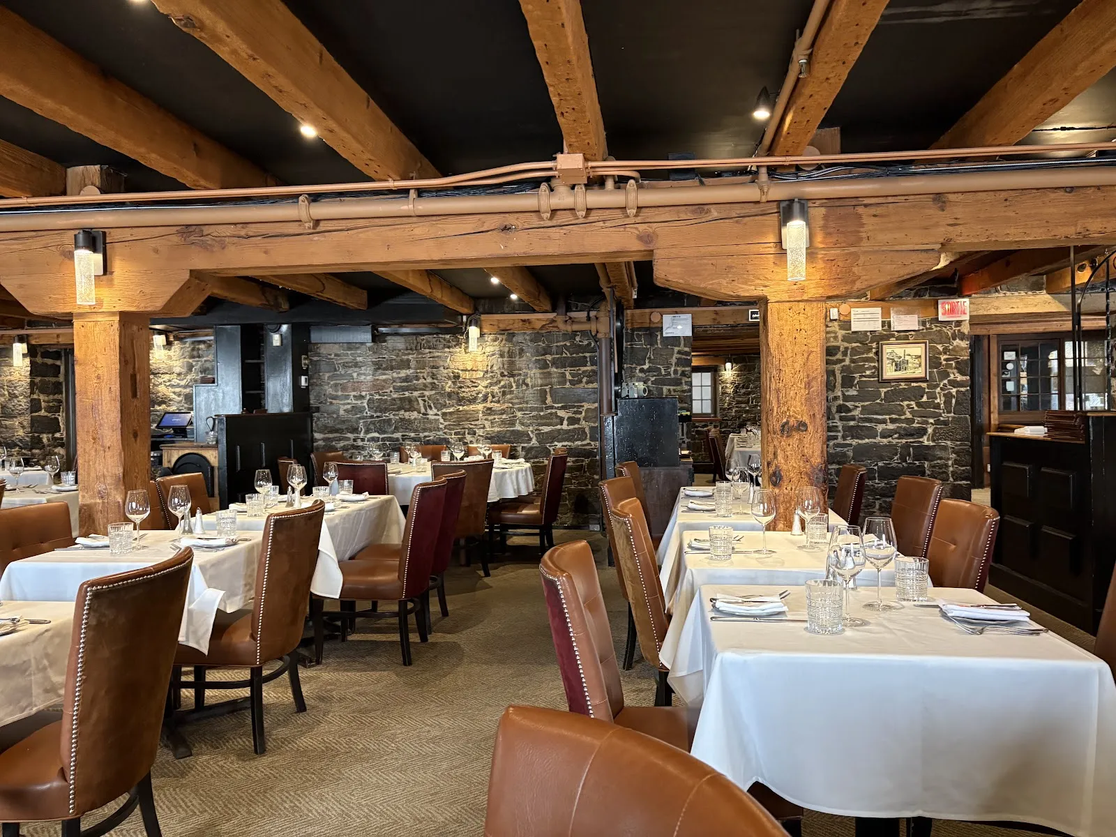 Gibby's Montreal Classic Steakhouse Old Montreal dining room