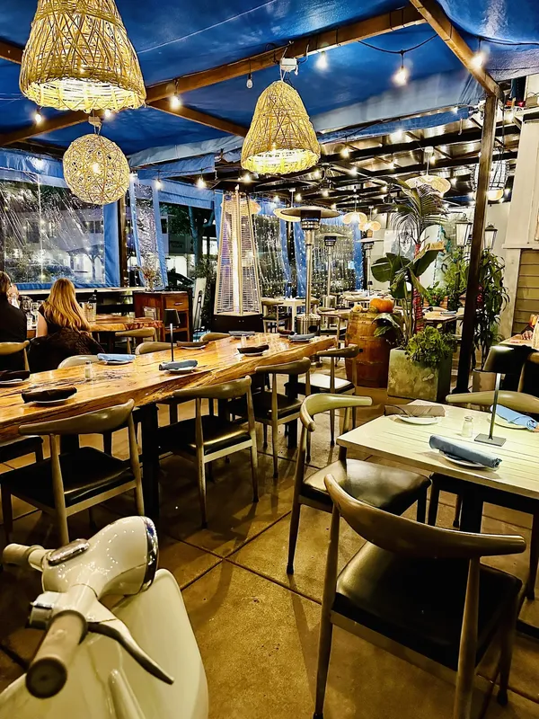 Piazza 1909 restaurant