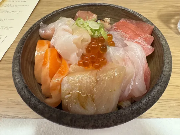 Akoya Omakase Kansas City restaurant