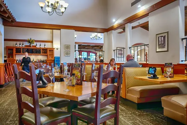 Restaurant Olivia Bloomington