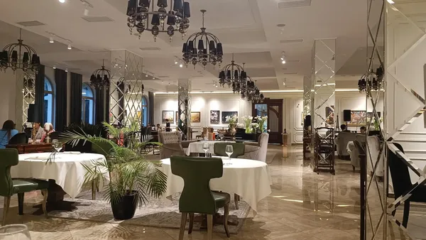 Frunze restaurant