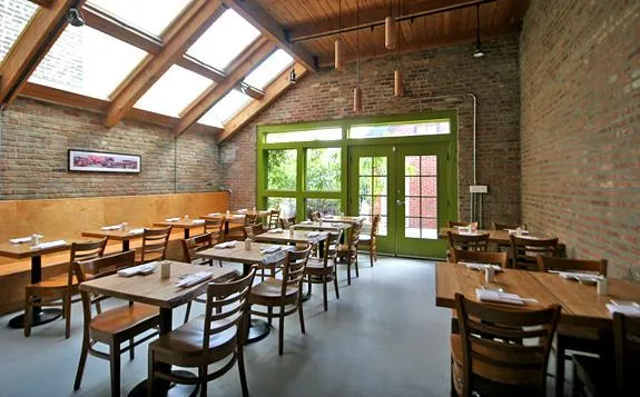 Best First Date Restaurants in Chicago 2026
