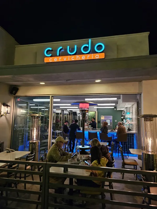 Crudo raw bar seafood Palm Springs restaurant