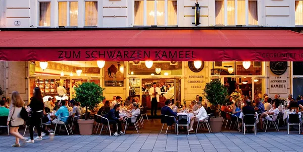 Zum Schwarzen Kameel restaurant