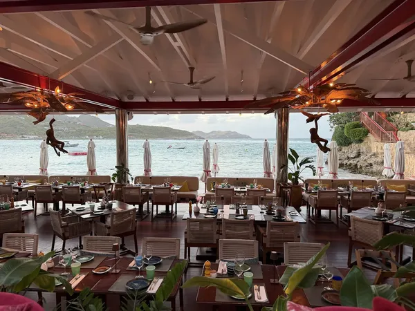 Sand Bar at Eden Rock restaurant