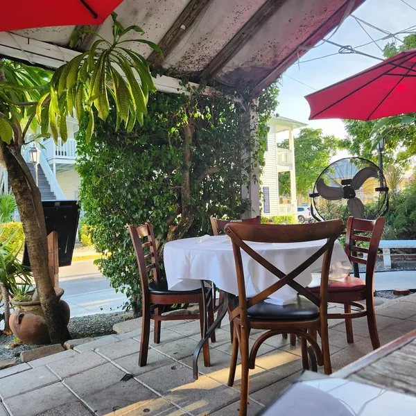 Santiago's Bodega, Key West