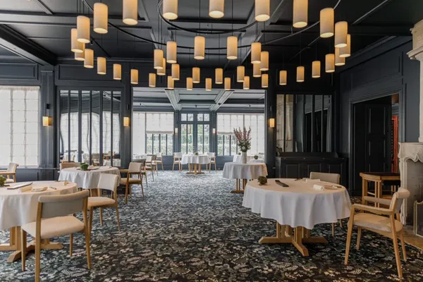 La Grand'Vigne Les Sources de Caudalie Martillac vineyard restaurant dining