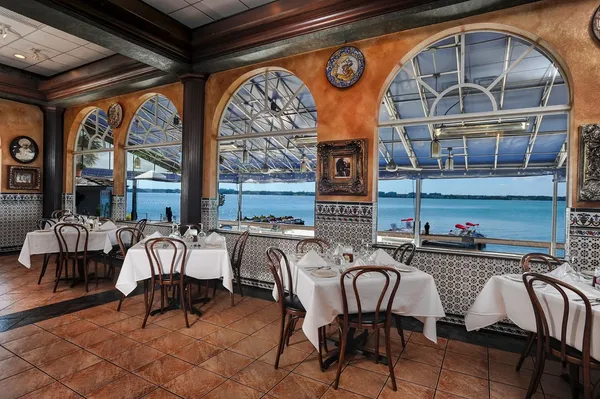Columbia Restaurant Sand Key Clearwater Classical Spanish & Cuban restaurant