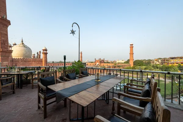 Andaaz, Lahore