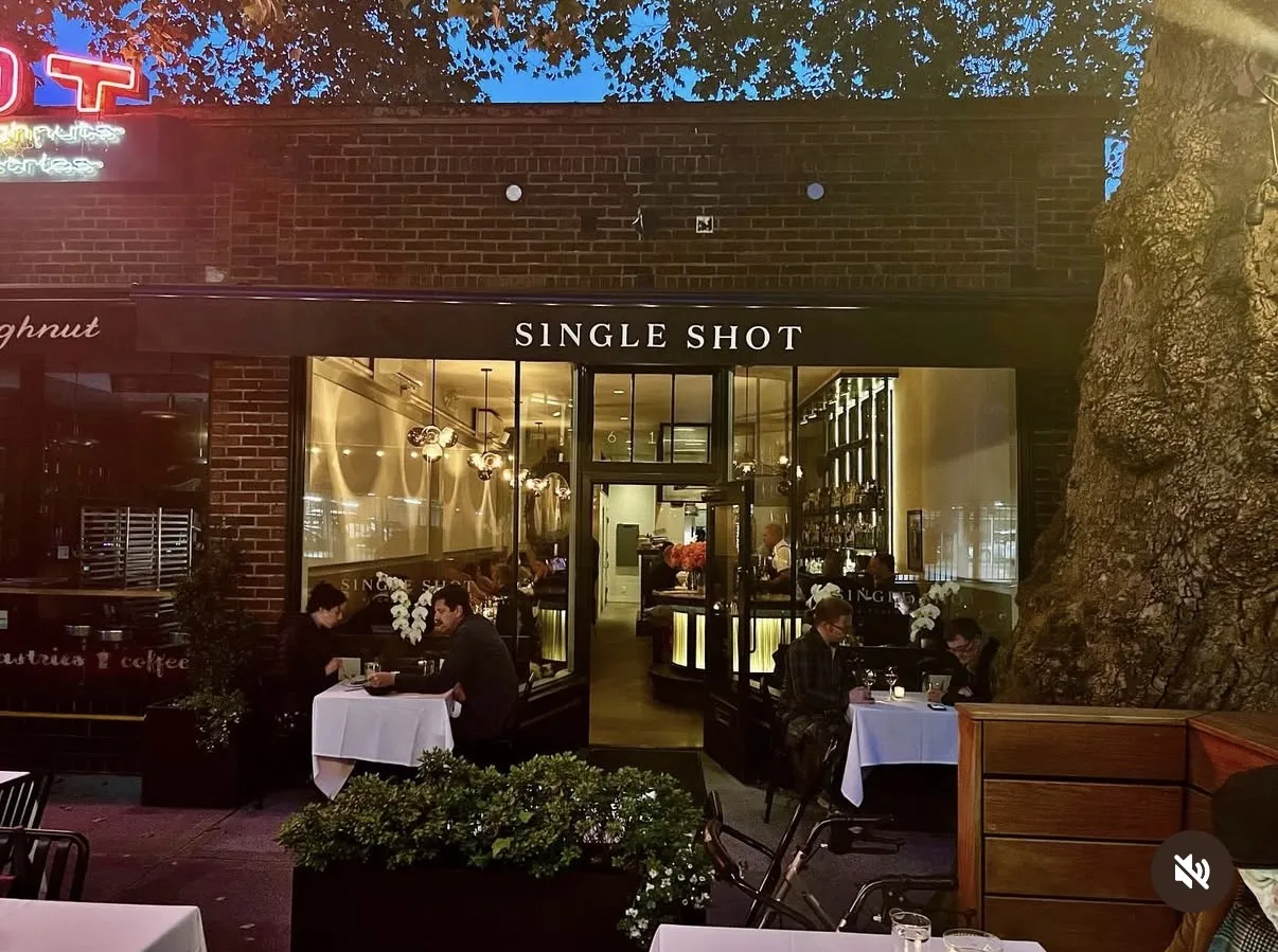 Single Shot Seattle Modern American Capitol Hill — Summit Avenue dining room