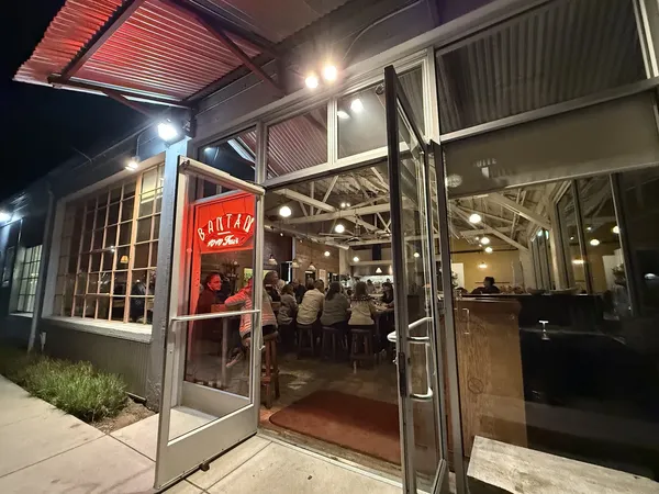 Bantam restaurant