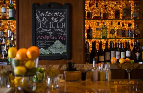 Duchin Lounge Sun Valley Lodge jazz bar cocktails interior