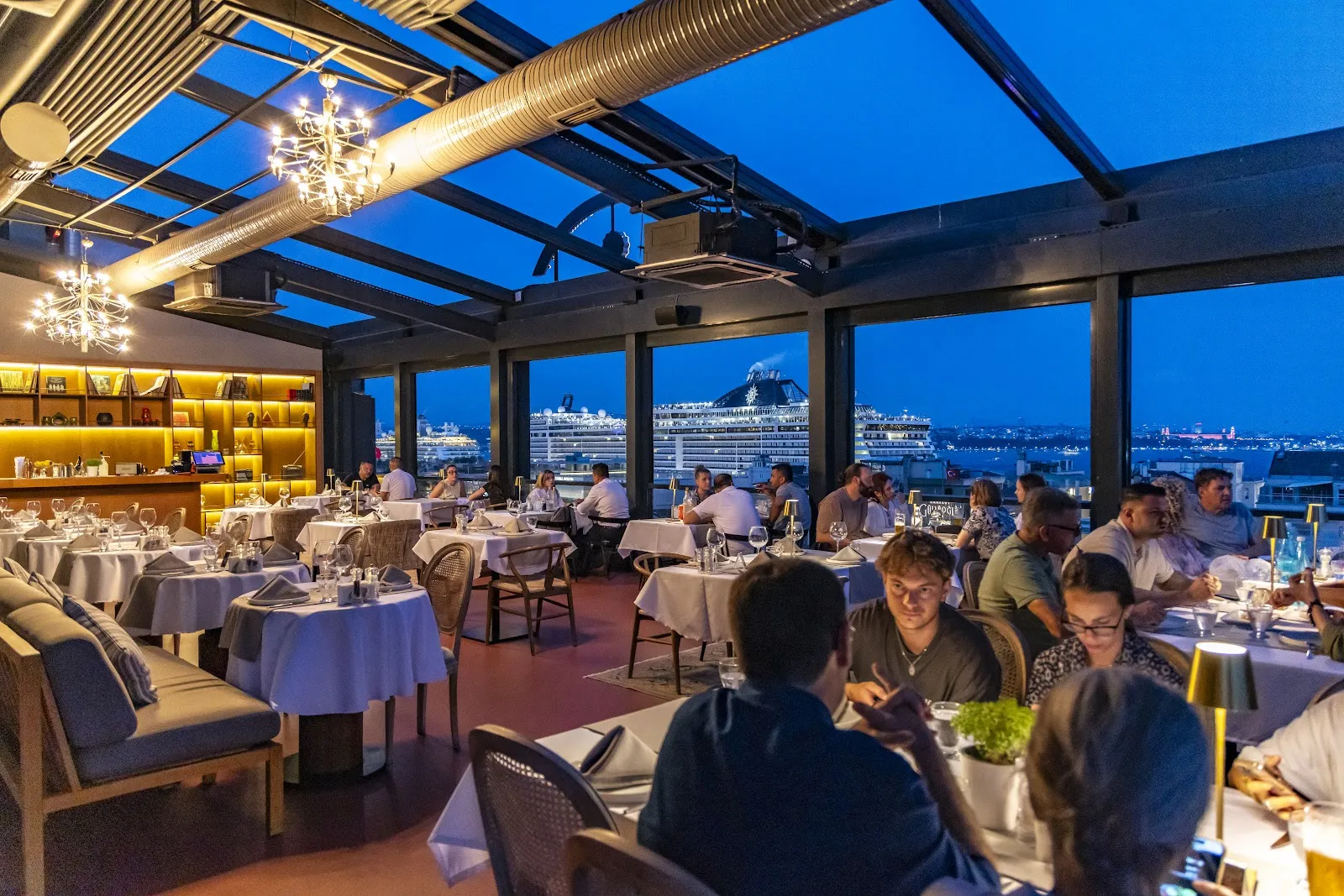 Sah Restaurant