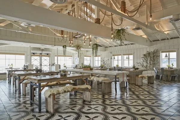 Malibu Farm Restaurant pier