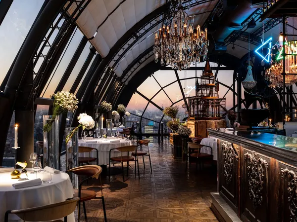 White Rabbit, Moscow
