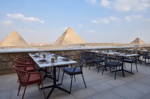 Khufu's Restaurant, Cairo restaurant