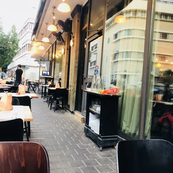 North Abraxas Tel Aviv Eyal Shani restaurant open kitchen bar