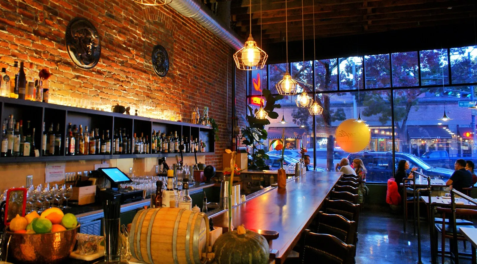 Carrello Seattle Italian Madrona — 34th Avenue dining room