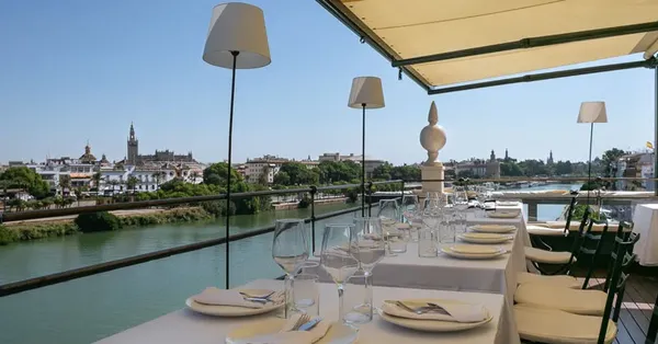 Mariatrifulca, Seville