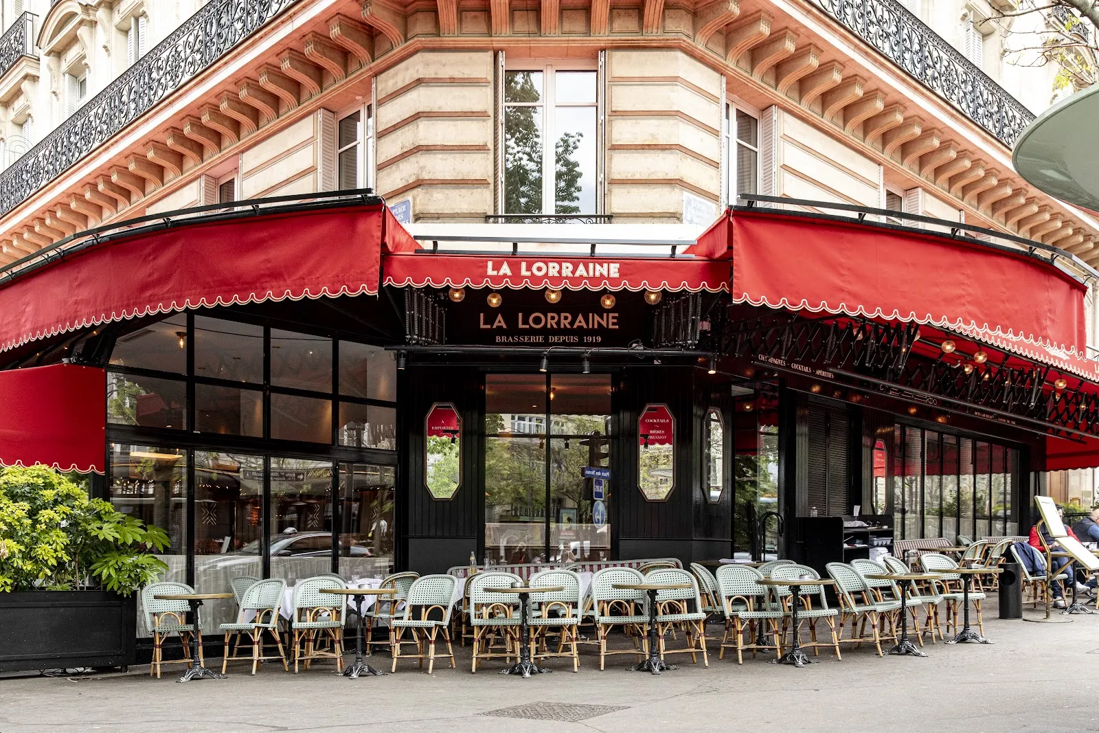 BRASSERIE LORRAINE Paris — 8th arrondissement / Place des Ternes dining room