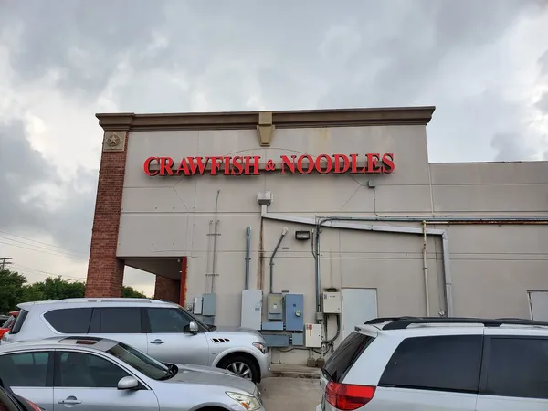 Crawfish and Noodles Houston Bellaire Trong Nguyen Bib Gourmand Viet Cajun garlic noodles restaurant interior