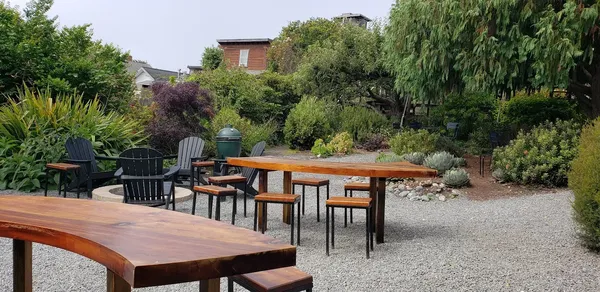Cafe Beaujolais Mendocino Victorian farmhouse dining French California cuisine