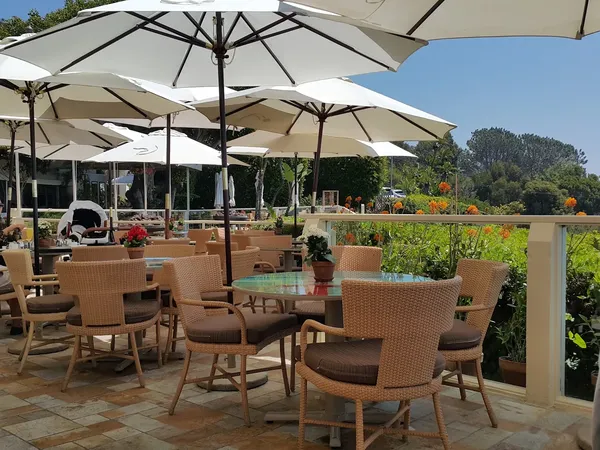 Geoffrey's Malibu clifftop dining