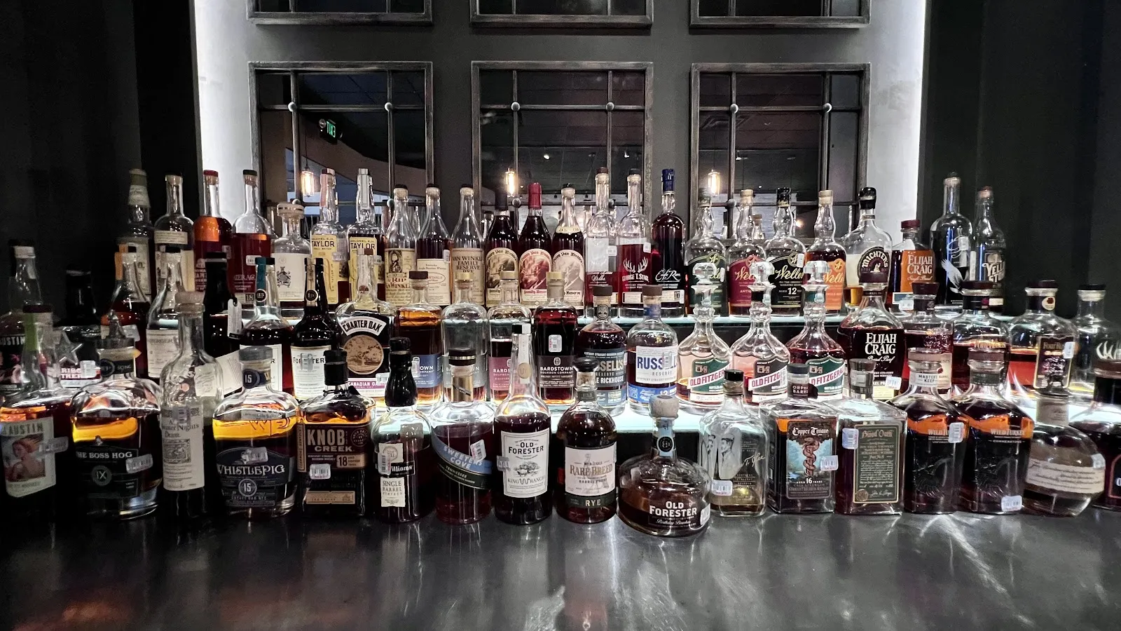 Vince Young Steakhouse Austin Classic Steakhouse Downtown — San Jacinto dining room