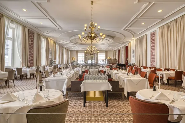 Les Saisons restaurant