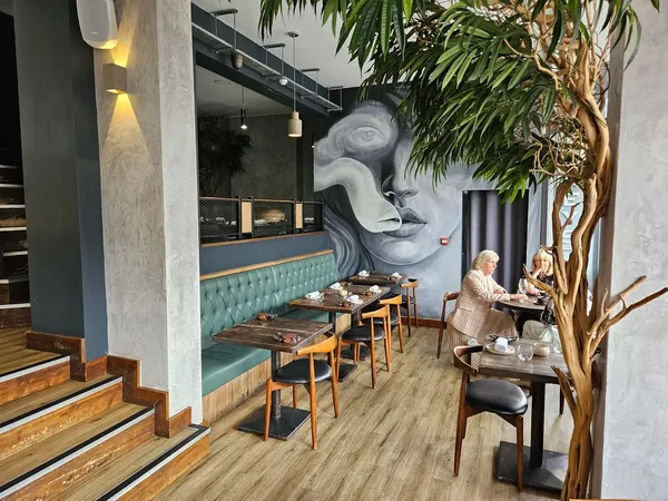 Heaneys &mdash; Cardiff