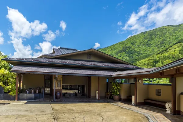 Hakone Ginyu &mdash; Hakone