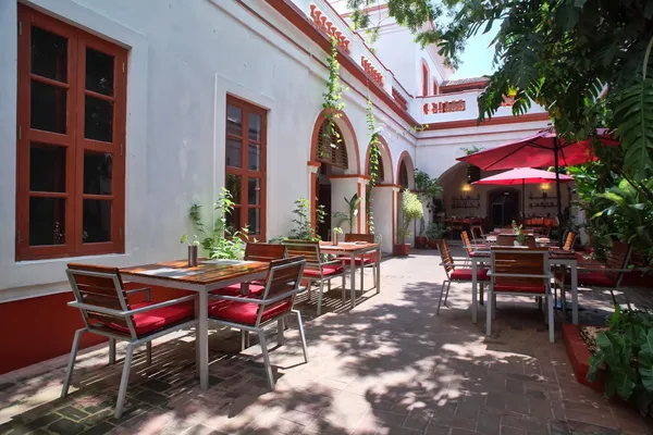 Chez Francis, Pondicherry