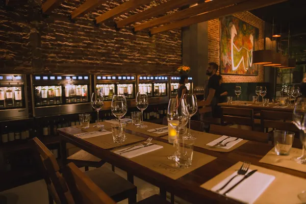 Vico Buenos Aires Palermo Soho El Salvador wine bar Enomatic 80 by the glass dispenser 2017 restaurant interior