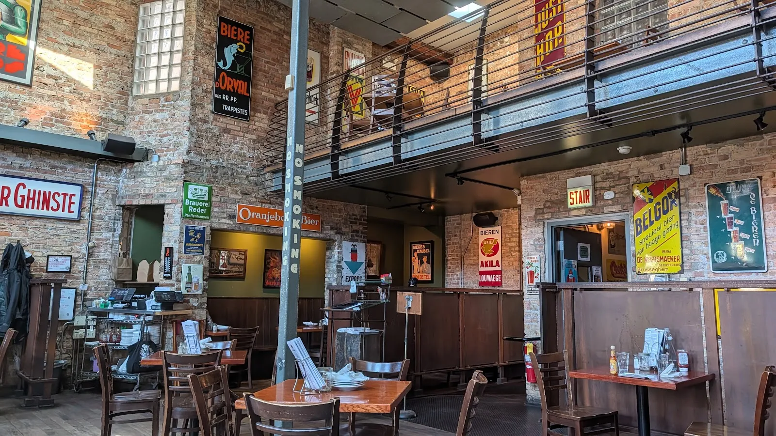 Hopleaf #54 in Chicago Andersonville, Chicago dining room