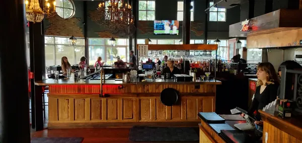Half Shell Oyster House Tuscaloosa Gulf oysters raw bar