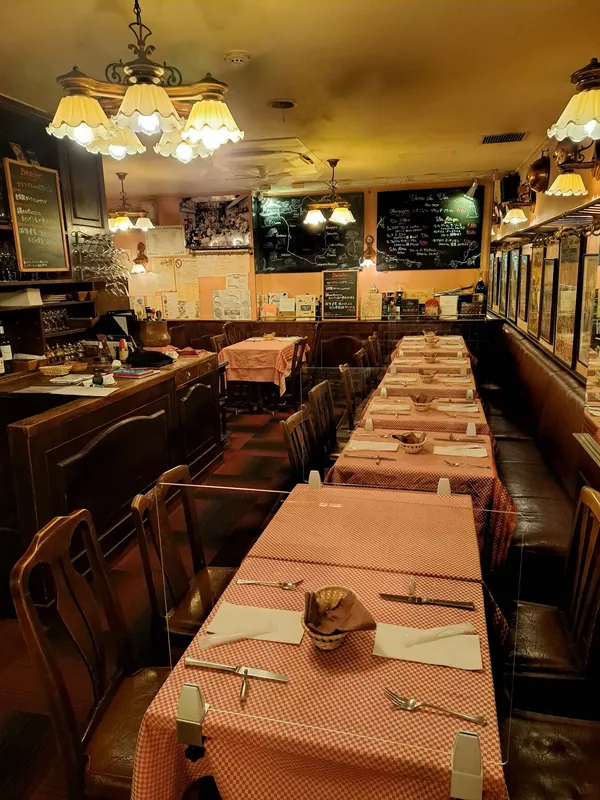 Bistrot d'Anjou, Shinsaibashi, Osaka
