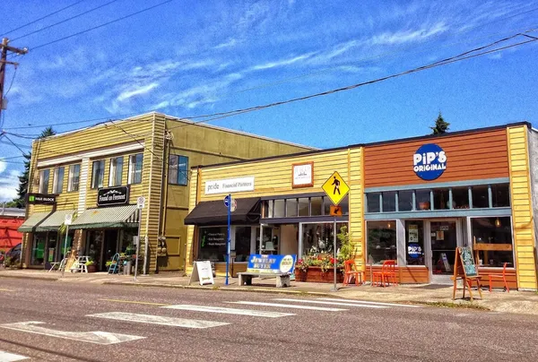 Pip's Original Doughnuts Portland bakery