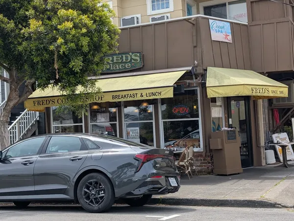 Fred's Coffee Shop Sausalito diner