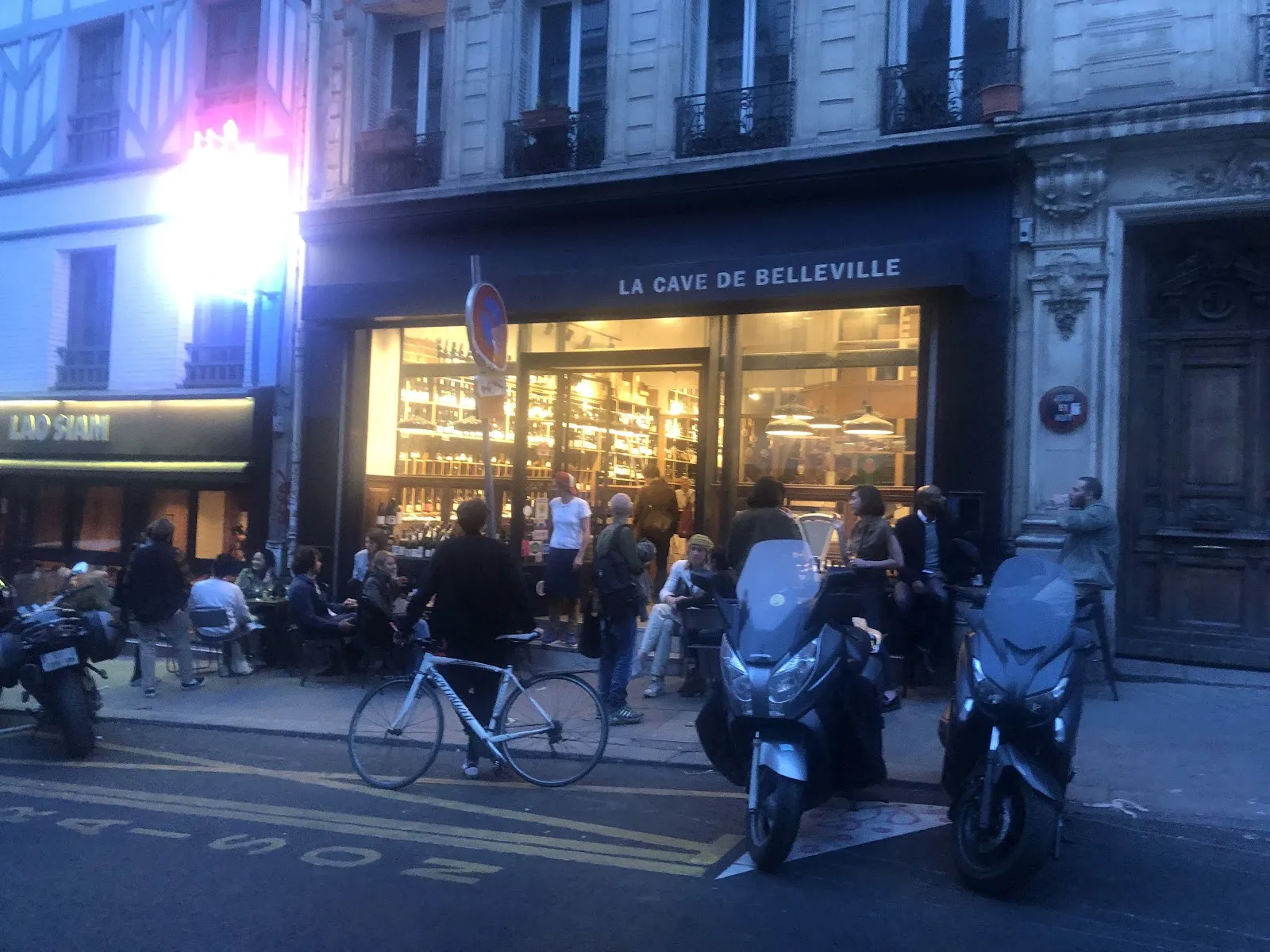 LA CAVE DE BELLEVILLE Paris — 11th arrondissement / Belleville dining room